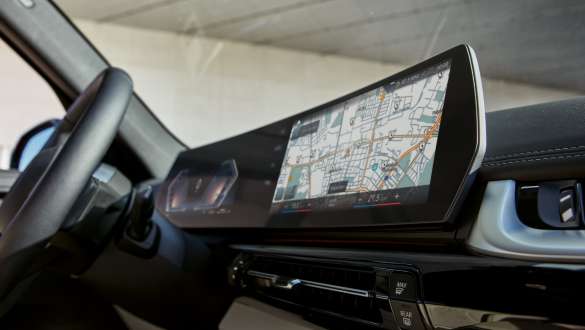 nuevo-bmw-x1-diseño-interior-pantalla-curve-display